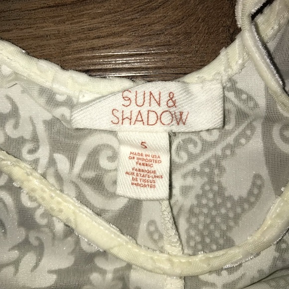 Velvet Patterned Tank Top - Picture 3 of 3